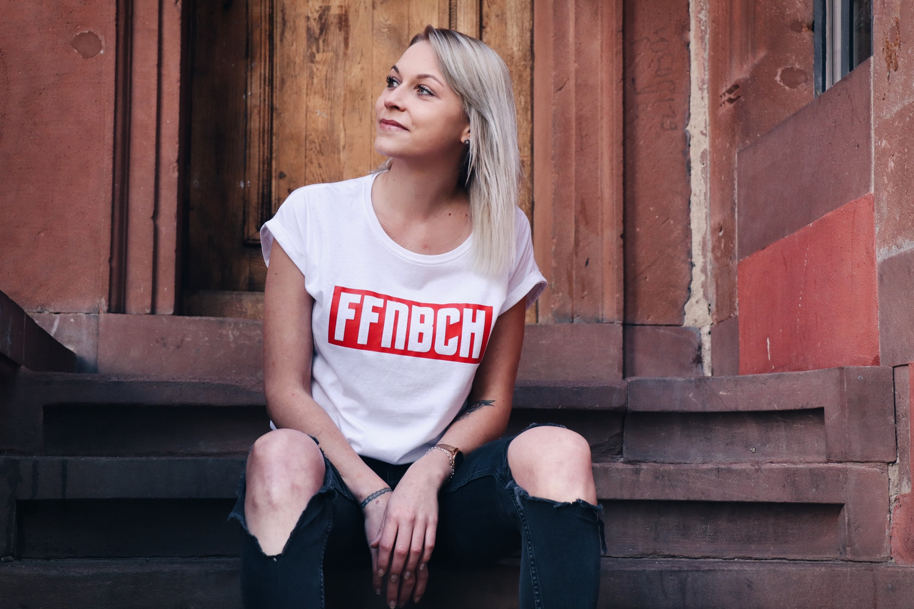 T-Shirt "FFNBCH-R" Damen